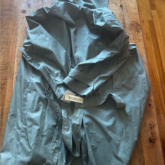 Bernardo plus size women’s 3X midi length raincoat GREEN rain coat hood belt NWT - Picture 9 of 9